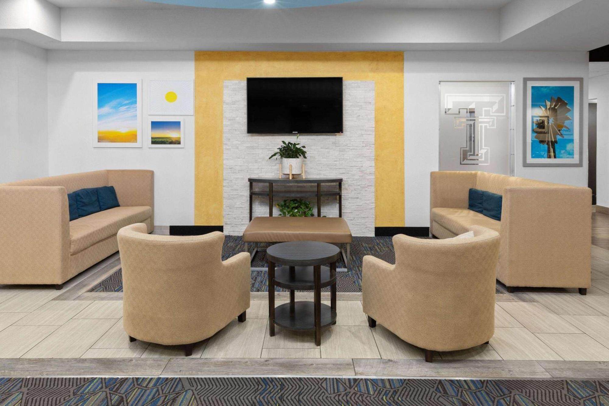 Days Inn & Suites By Wyndham Lubbock Medical Center Zewnętrze zdjęcie