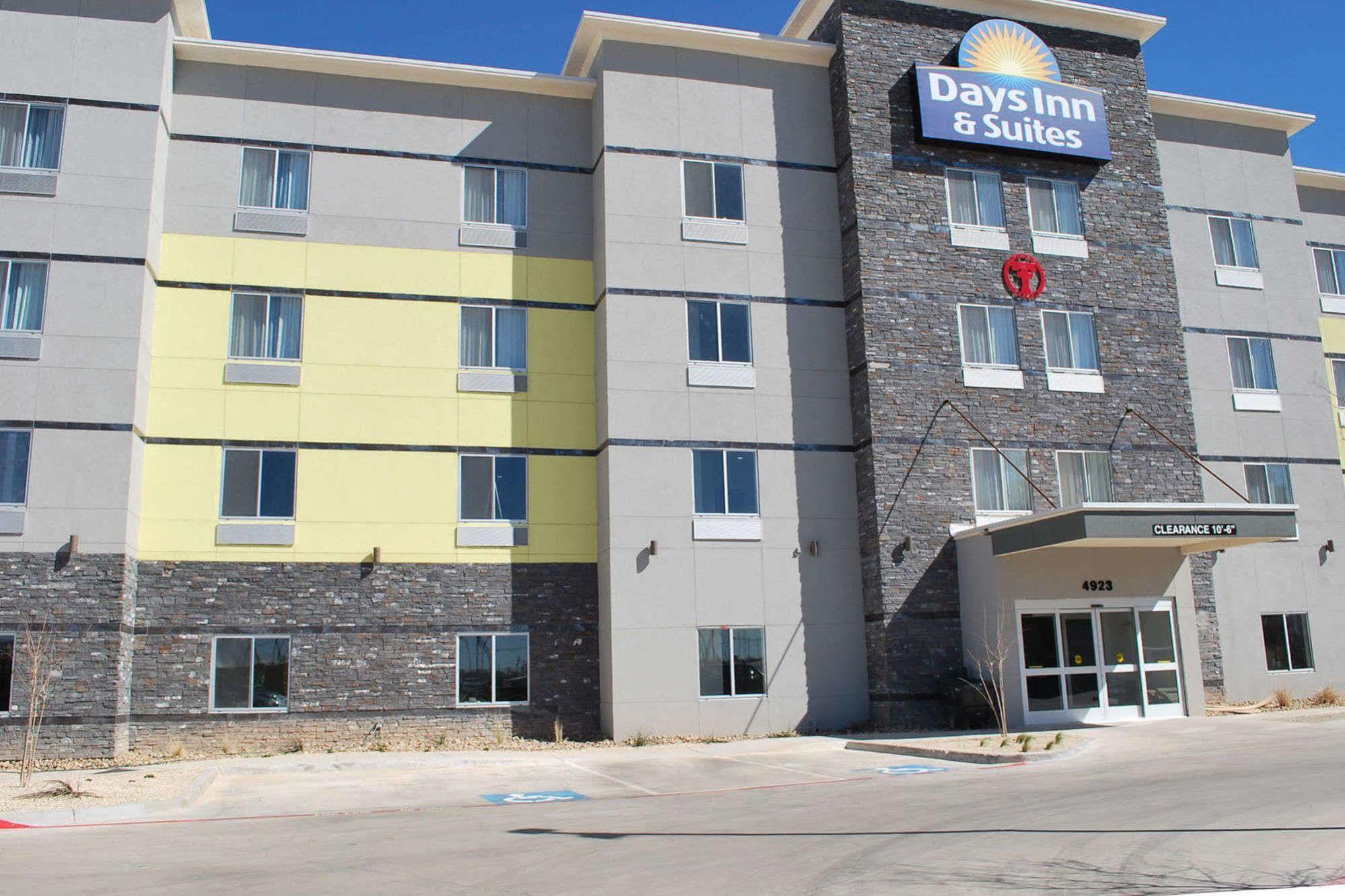 Days Inn & Suites By Wyndham Lubbock Medical Center Zewnętrze zdjęcie