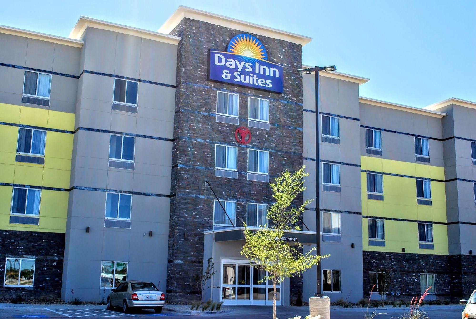 Days Inn & Suites By Wyndham Lubbock Medical Center Zewnętrze zdjęcie