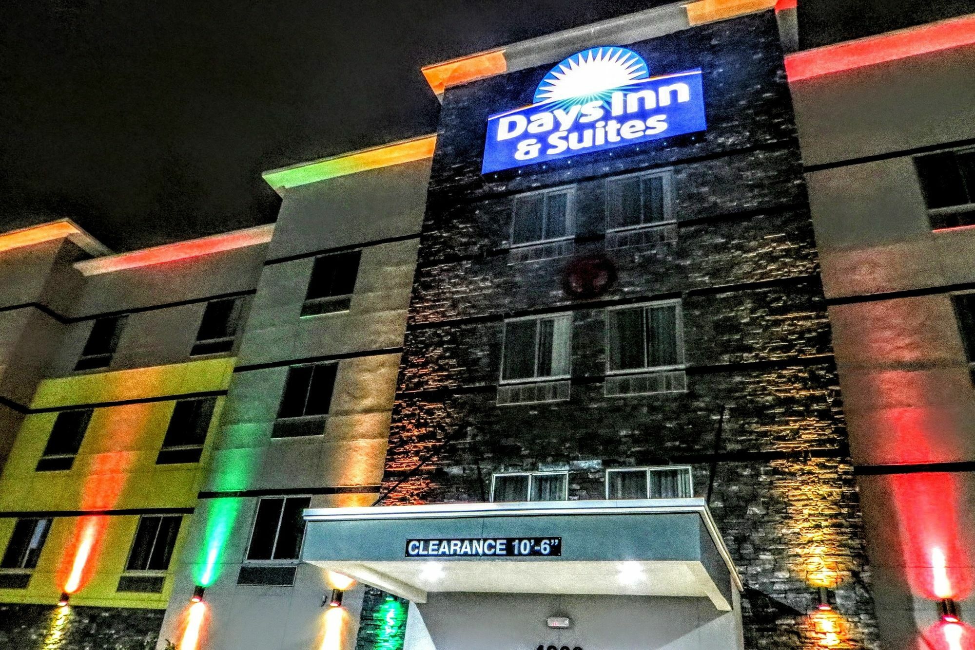 Days Inn & Suites By Wyndham Lubbock Medical Center Zewnętrze zdjęcie